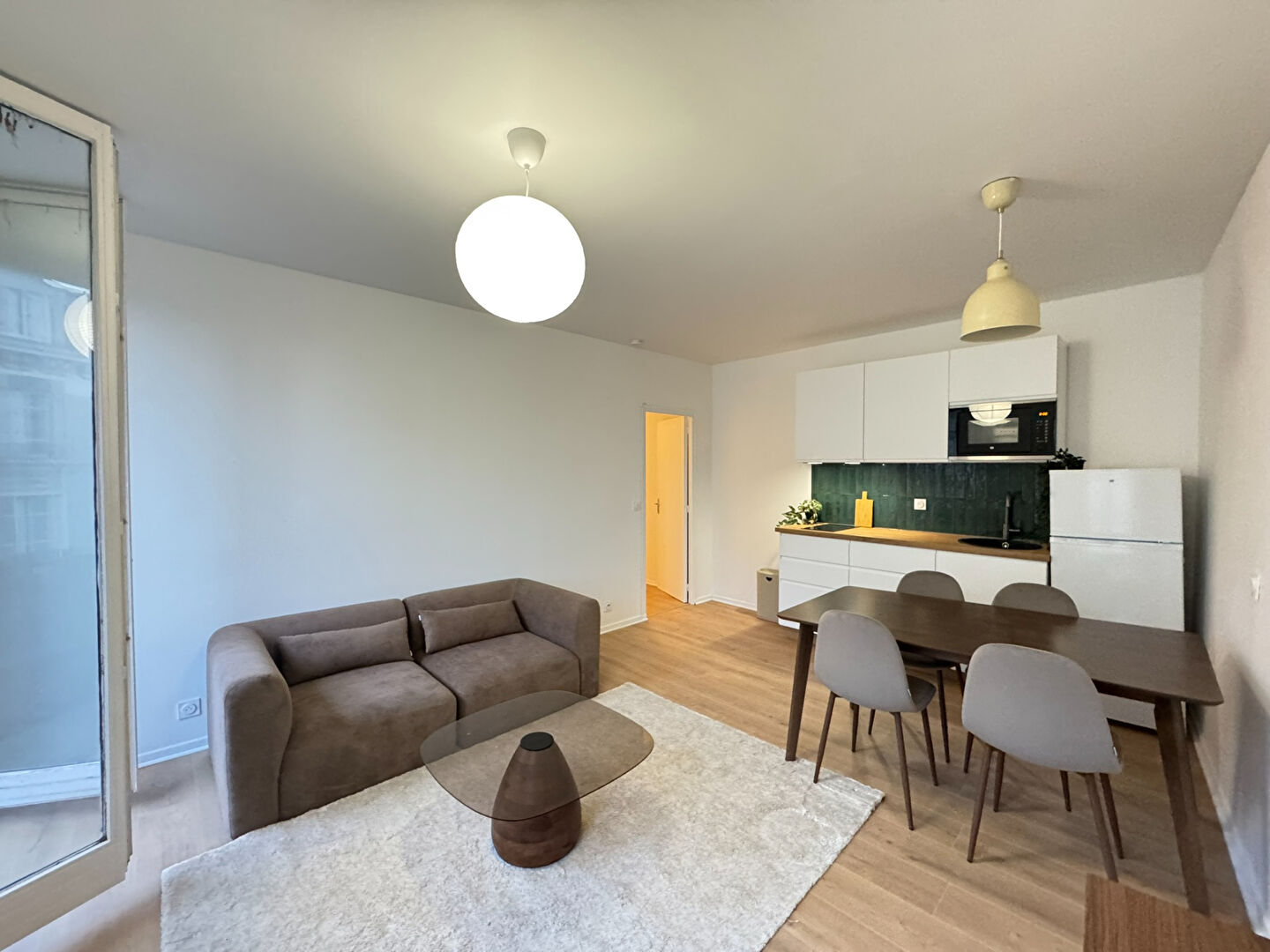 APPARTEMENT MEUBLE T2 38m2 - HYPERCENTRE REIMS