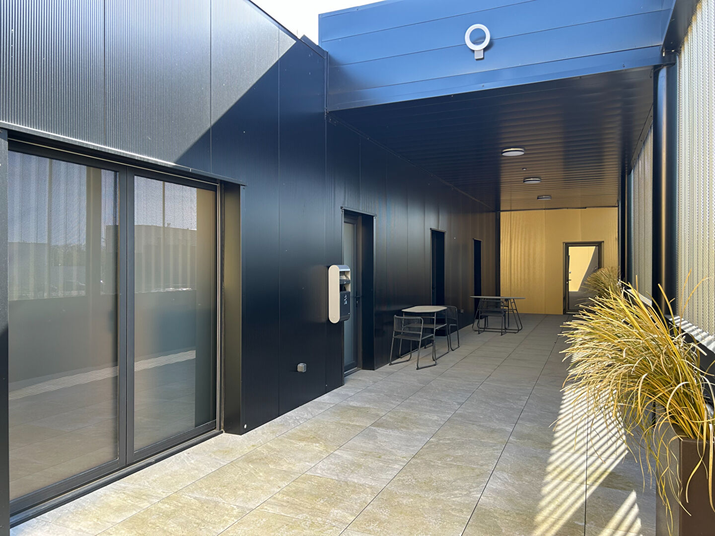 Local commercial 125 m² · à Bétheny · 124,7 m² · 2 000 €/mois