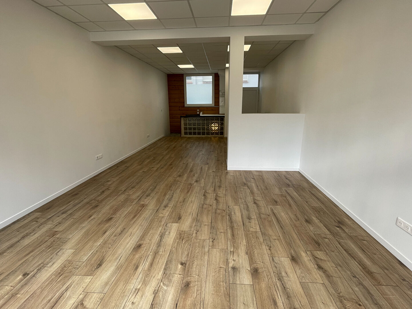 Photo LANDERNEAU - Local Commercial image 2/3