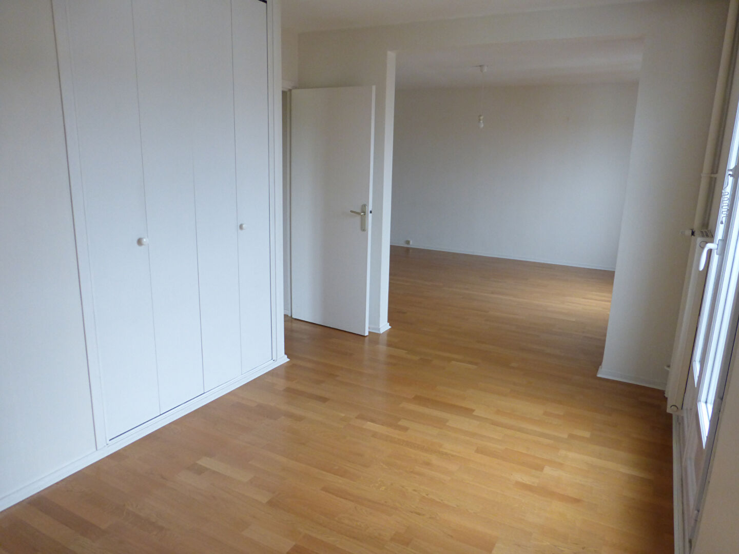 Photo Clermont Ferrand Salins T5 de 100 m2, 3 chambres, libre, parking , asc, 189000 FAI image 4/6