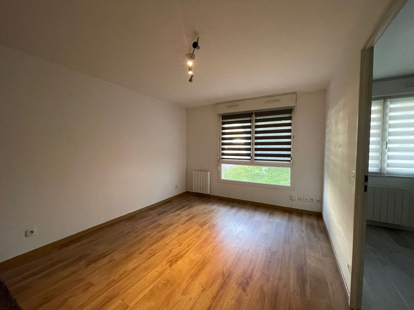 Photo Caen -Quartier Mémorial - 2 pièces principales - 32.40 m2 image 4/6