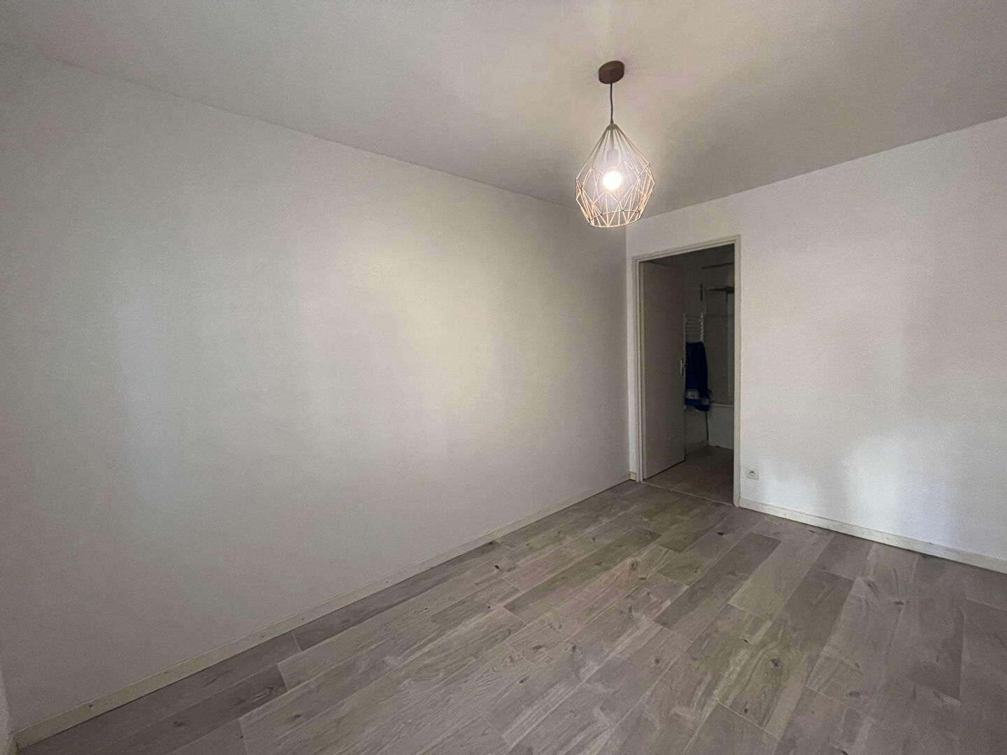 Photo Caen -Quartier Mémorial - 2 pièces principales - 32.40 m2 image 6/6