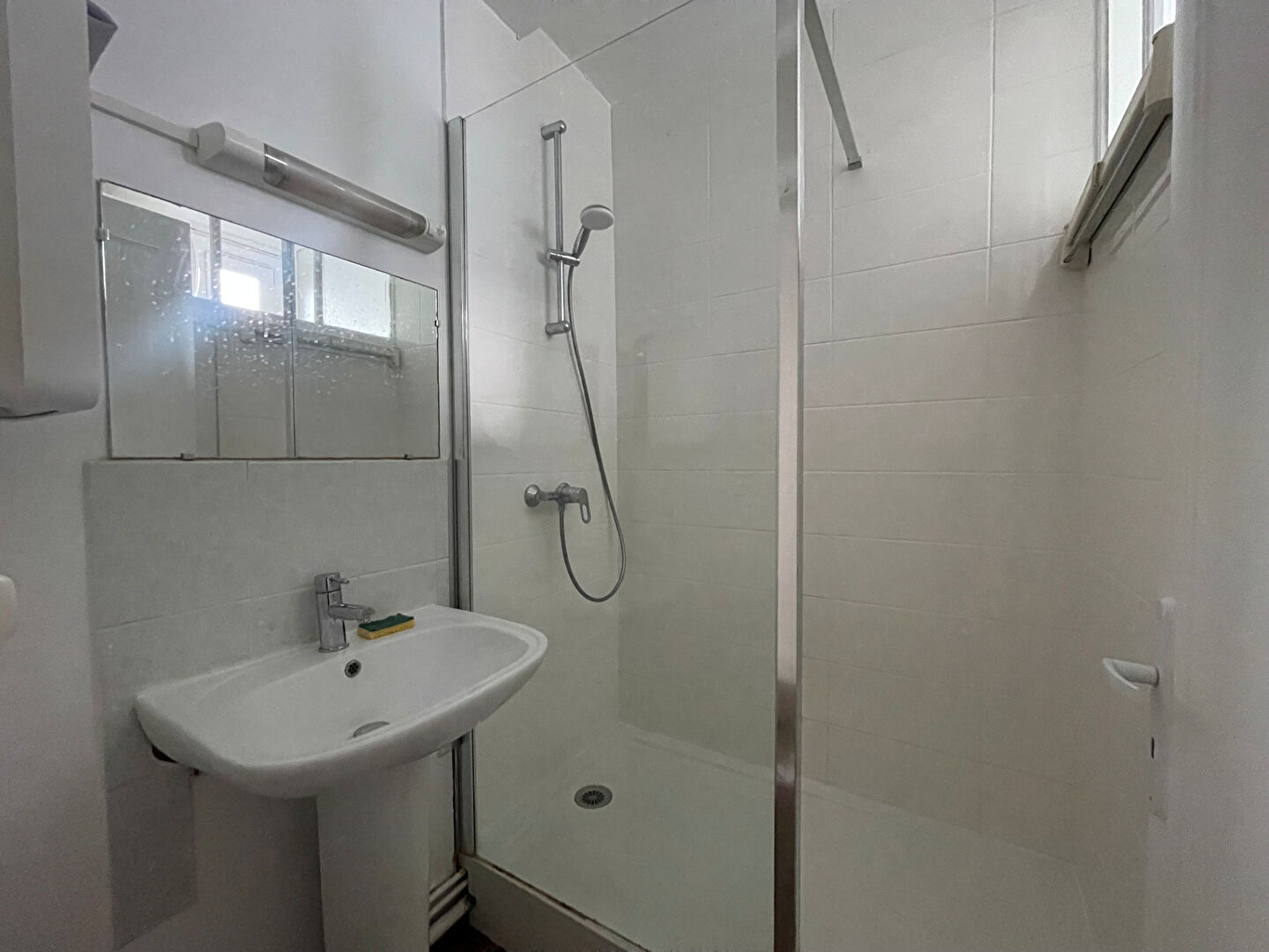 Photo Appartement T1 Bis Hyper centre Caen - face au château. image 3/6