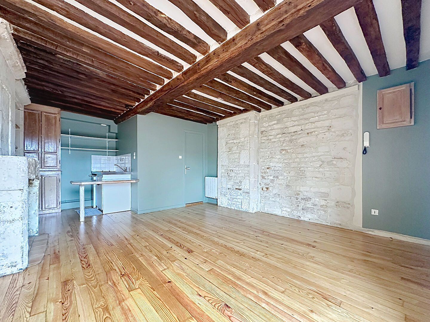 Agence immobilière de CABINET THOMAS M  ET J-M - CABINET THOMAS M  ET J-M