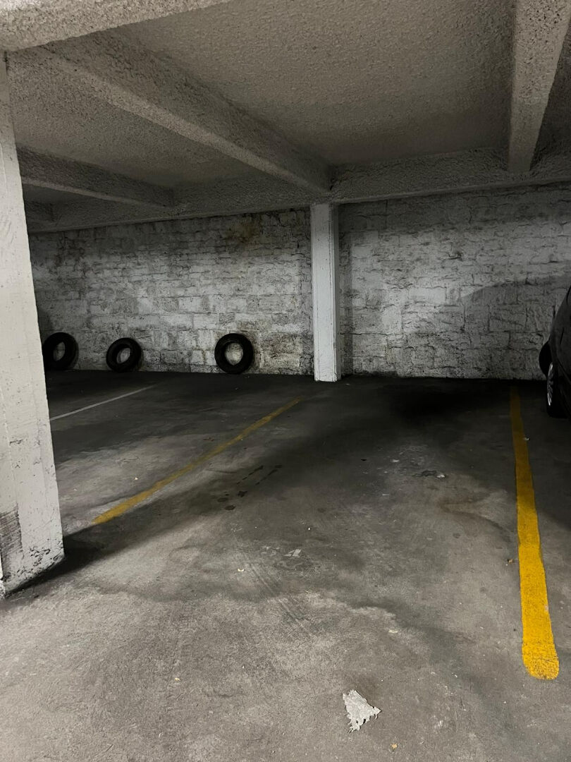 Caen centre vente parking  couvert