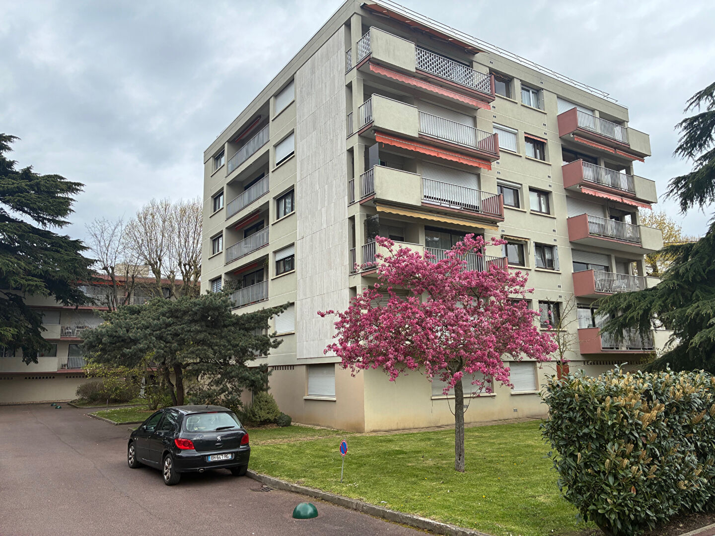 Agence immobilière de Cabinet Manella-Merlini Enghien les bains - Cabinet Manella-Merlini