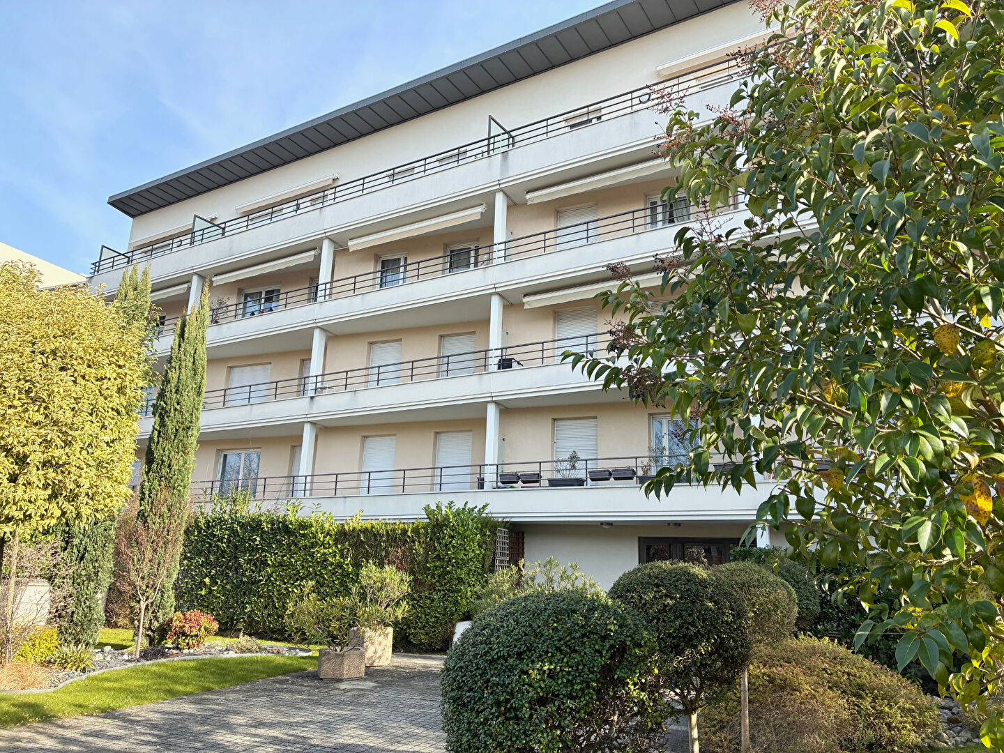 Agence immobilière de Cabinet Manella-Merlini Enghien les bains - Cabinet Manella-Merlini