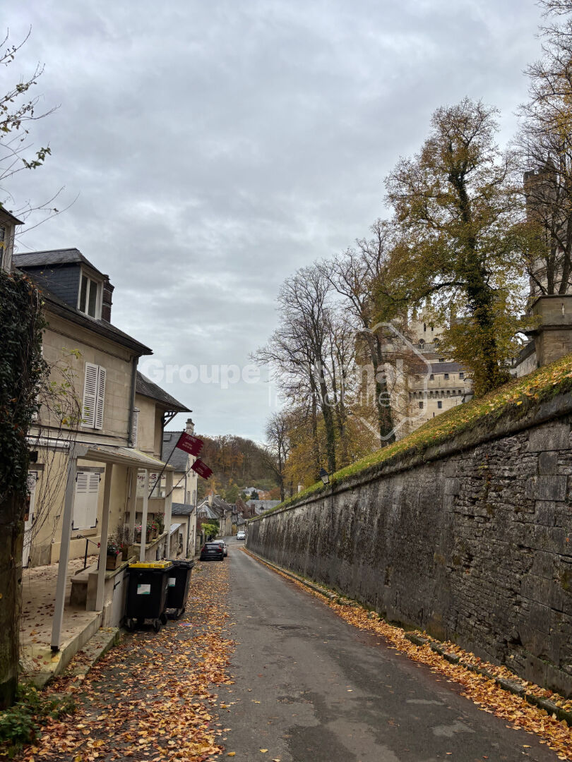 Photo Immeuble de rapport à Pierrefonds image 3/3
