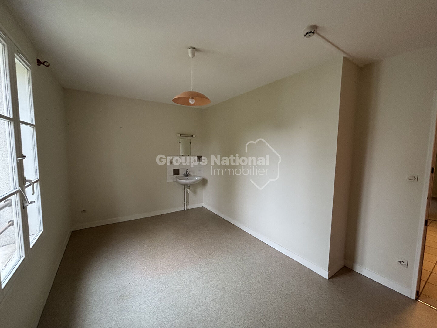 Photo Pierrefonds à deux pas du centre-ville image 4/6