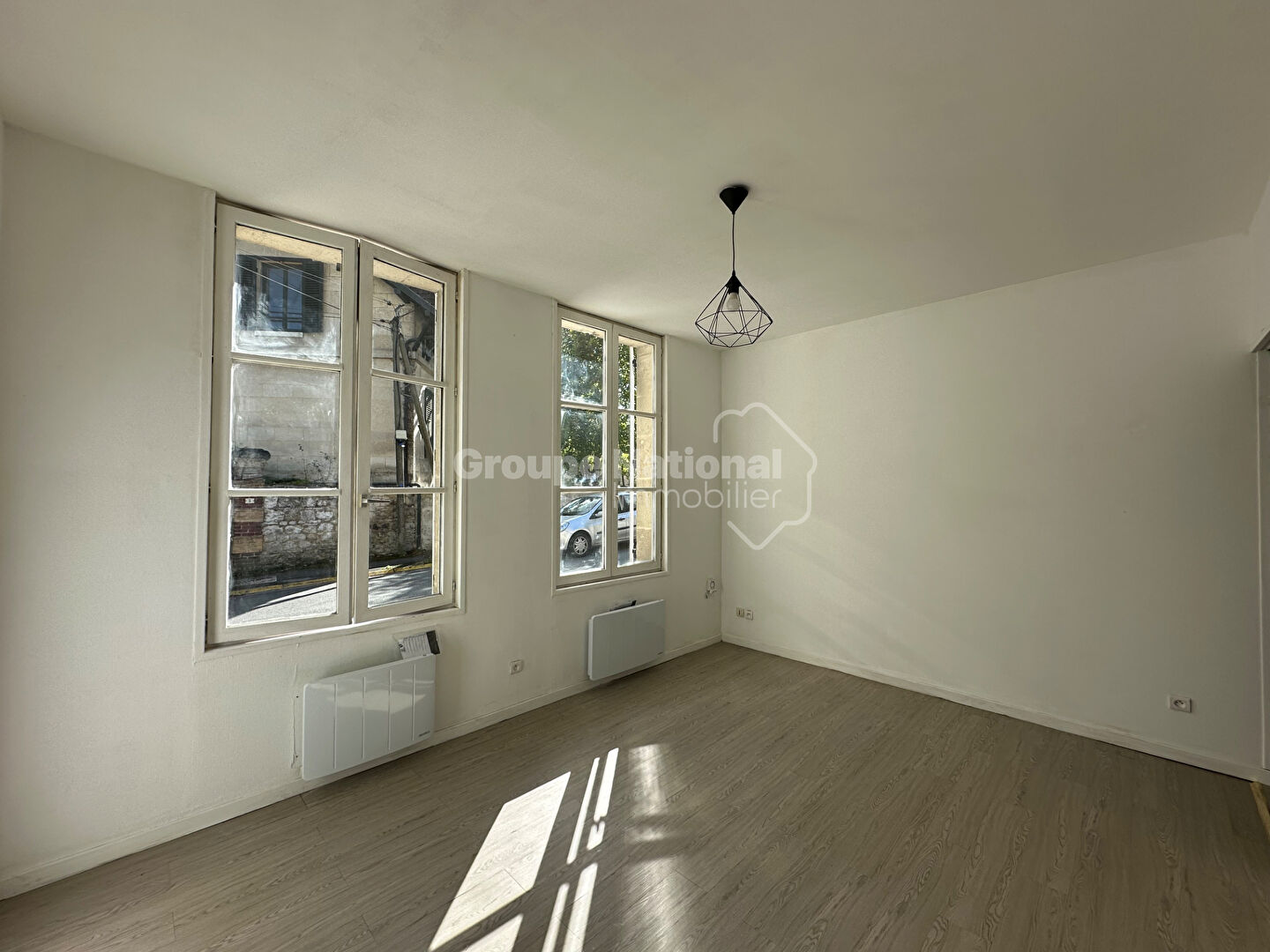 Photo Pierrefonds, a deux pas du centre ville image 2/6