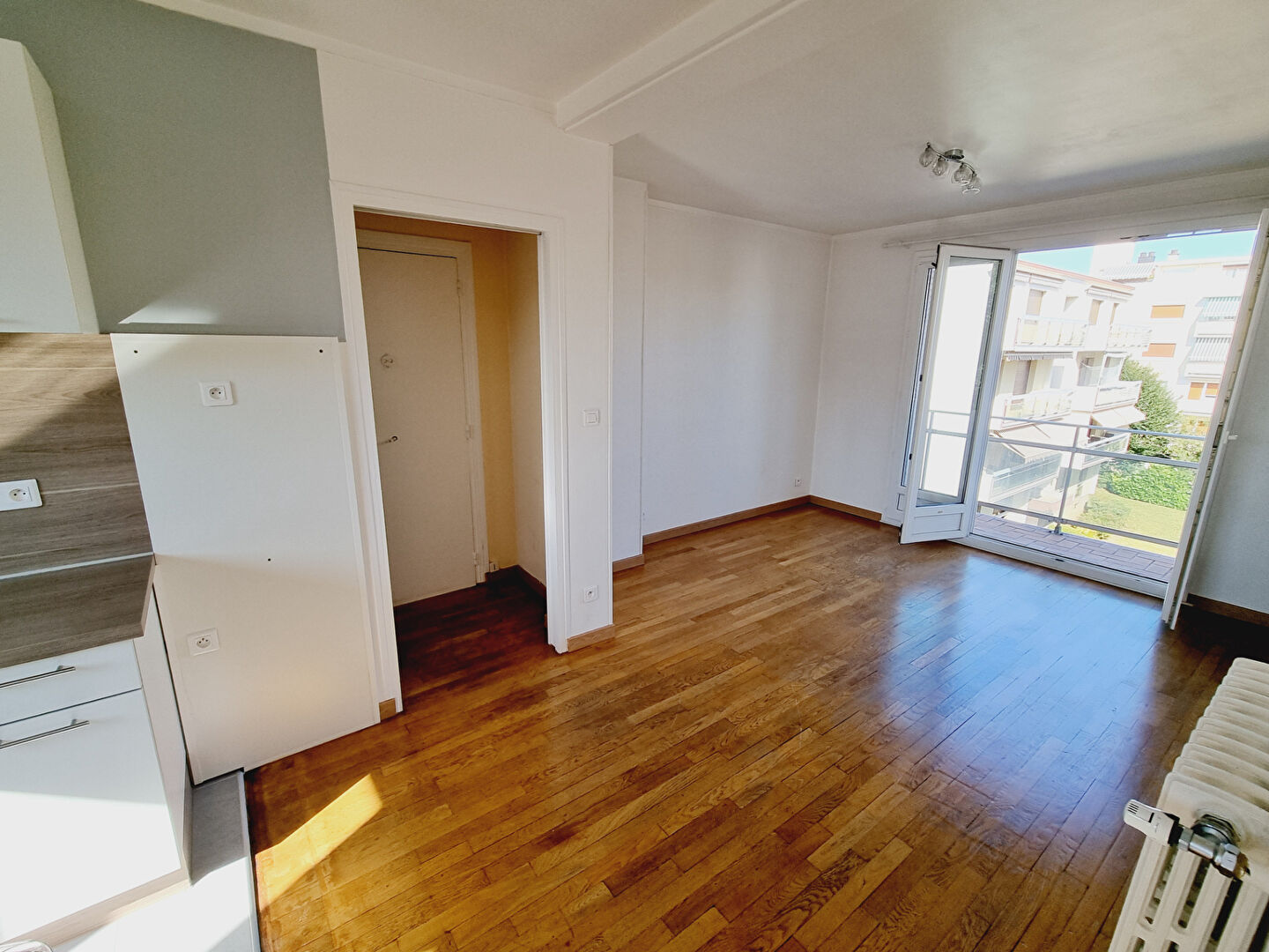 Photo Appartement Dijon 3 pièce(s) 50 m2 image 2/6