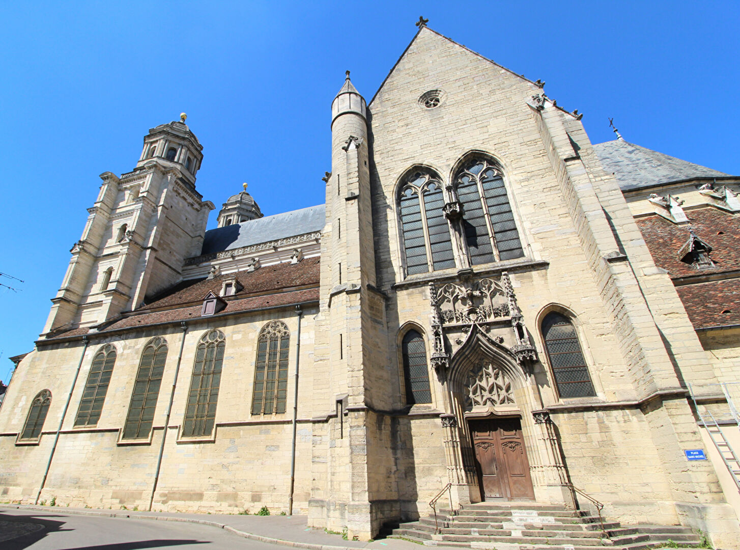 Appartement DIJON - PLACE SAINT MICHEL