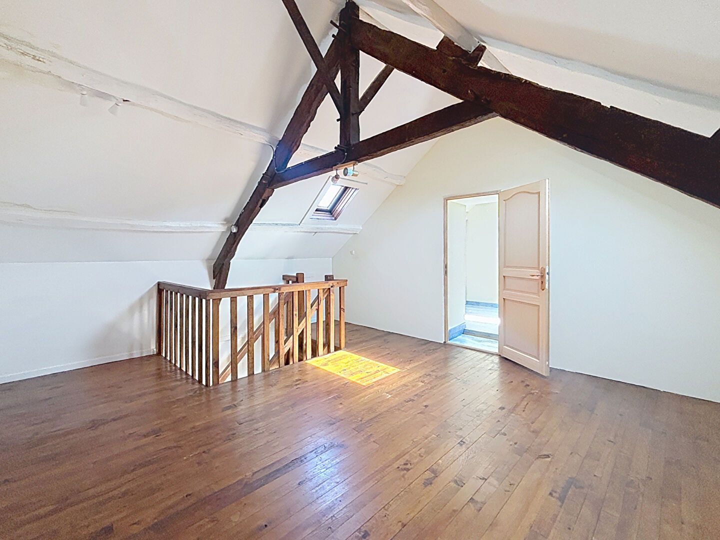 EXCLUSIVITE - CURCY - Maison en pierres