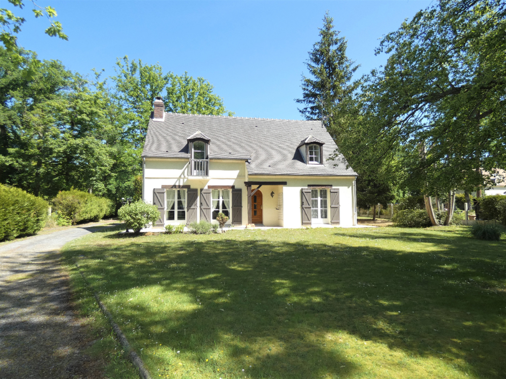 Domaine Du Lys Proche Centreville de Lamorlaye Lamorlaye 60260