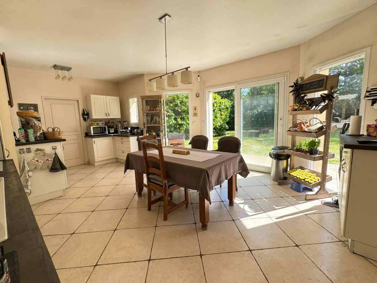 Photo Propriété Lamorlaye 300 m2 image 4/6