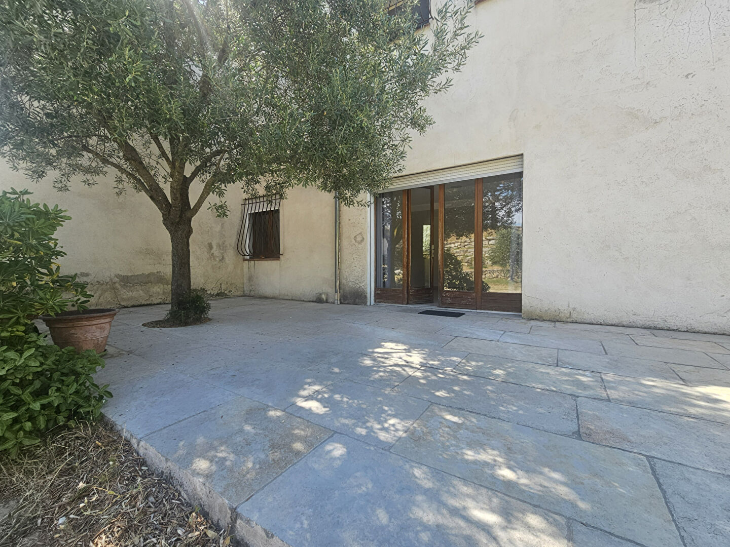 Agence immobilière de SARL CARDINAL - VILLENEUVE LES AVIGNON - CARDINAL - LES ANGLES
