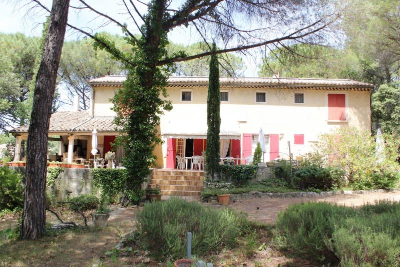 MAISON ST LAURENT DES ARBRES 6 pièce(s) 160 m2 Lirac 30126