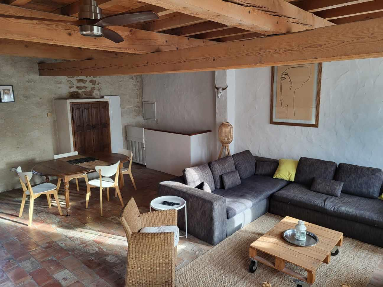 Photo VILLENEUVE LES AVIGNON appartement meublé image 3/6