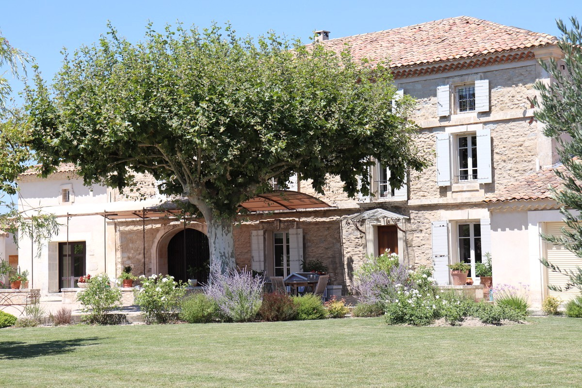 Agence immobilière de SARL CARDINAL - VILLENEUVE LES AVIGNON