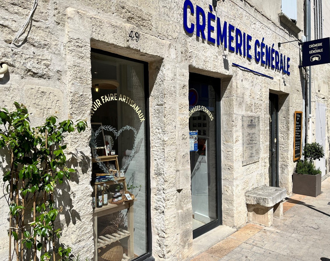 Agence immobilière de SARL CARDINAL - VILLENEUVE LES AVIGNON