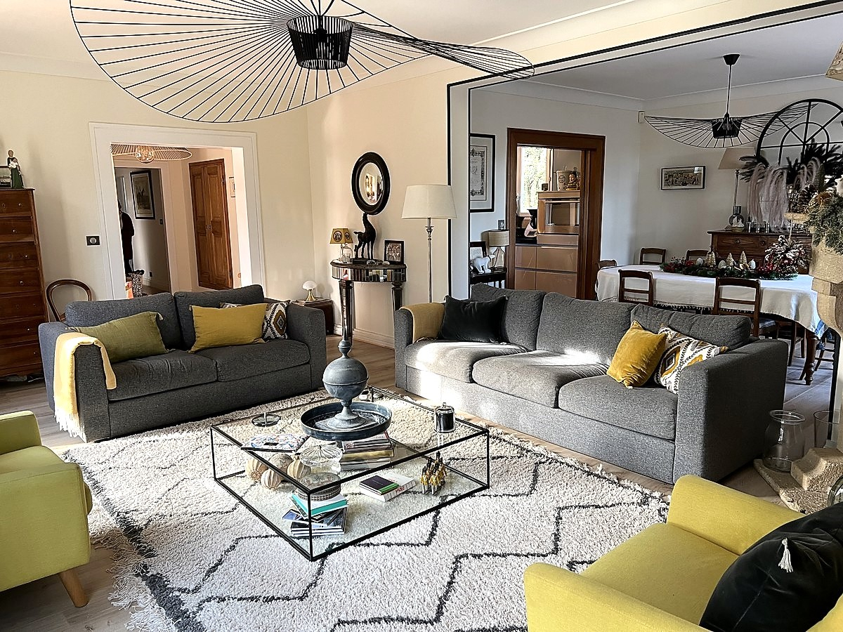 Photo Maison Rochefort Du Gard 9 pièce(s) 230 m2 image 5/6