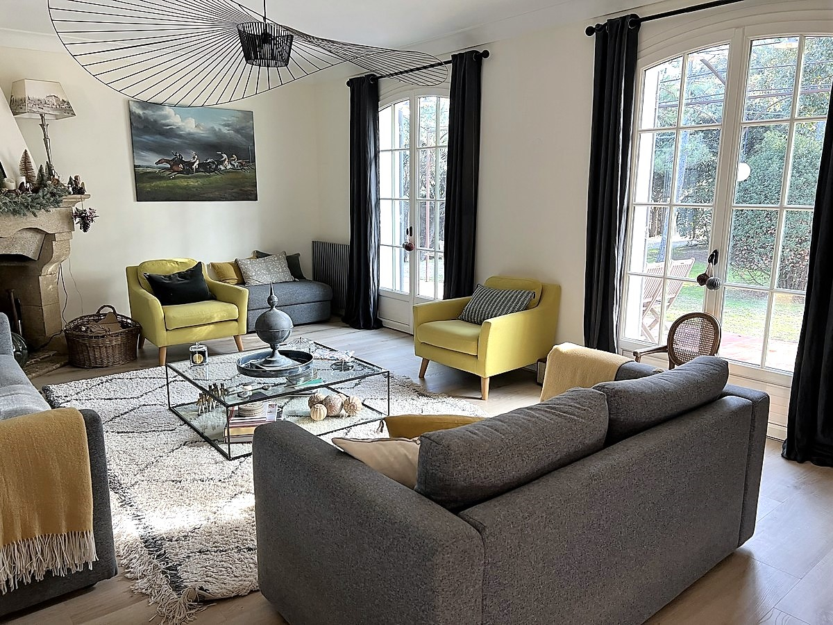 Photo Maison Rochefort Du Gard 9 pièce(s) 230 m2 image 6/6