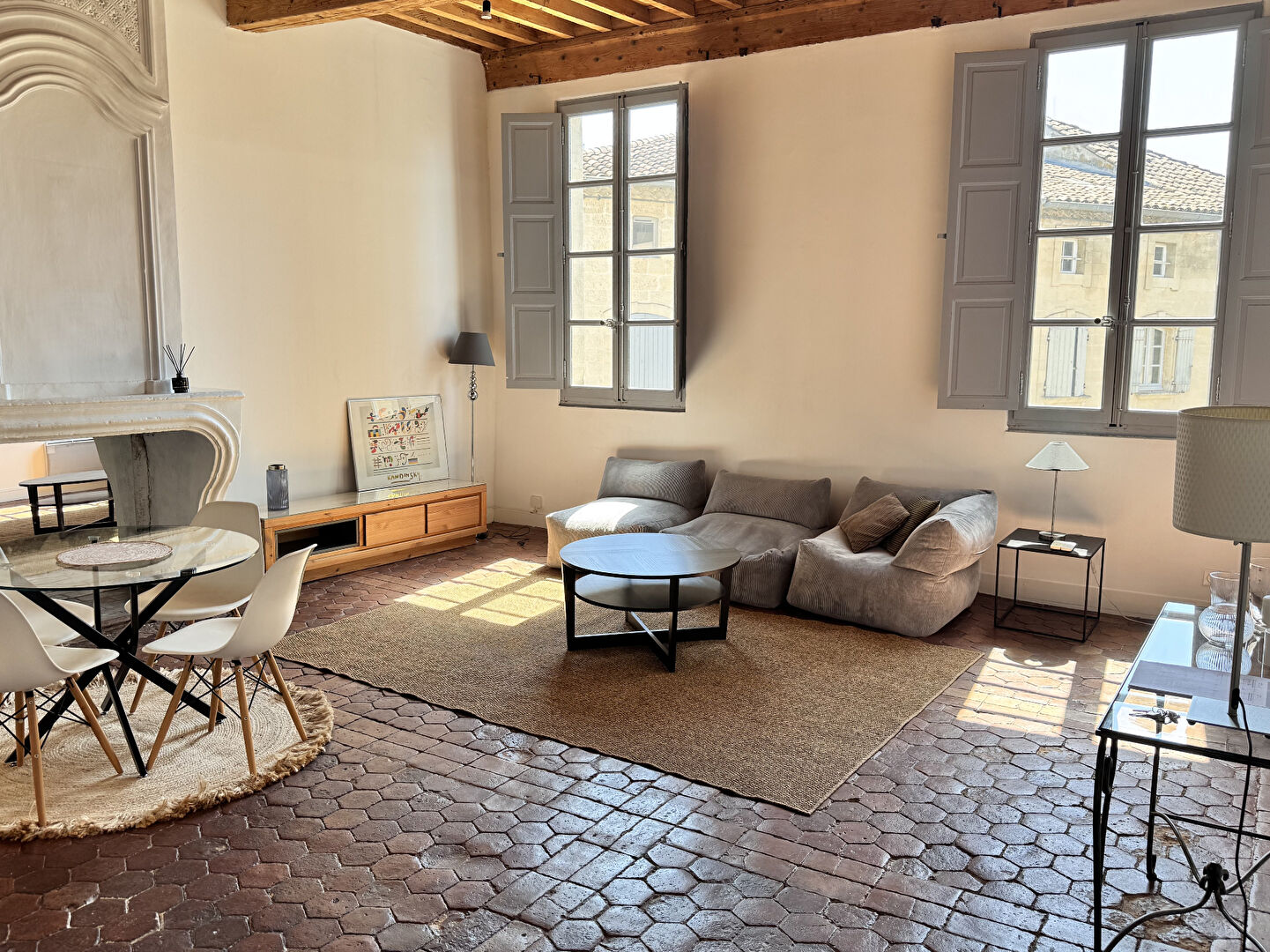 Appartement meublé Villeneuve Les Avignon 2 pièces 65 m2