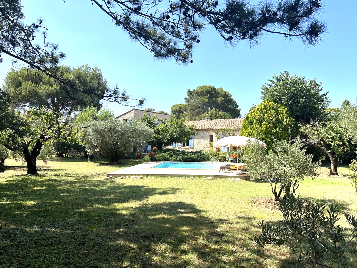 Agence immobilière de SARL CARDINAL - VILLENEUVE LES AVIGNON