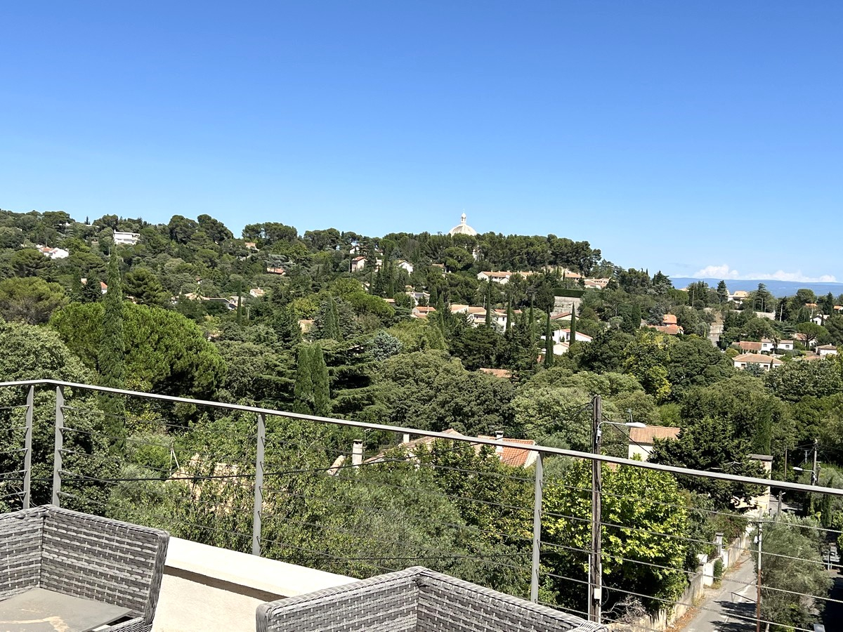 Agence immobilière de SARL CARDINAL - VILLENEUVE LES AVIGNON
