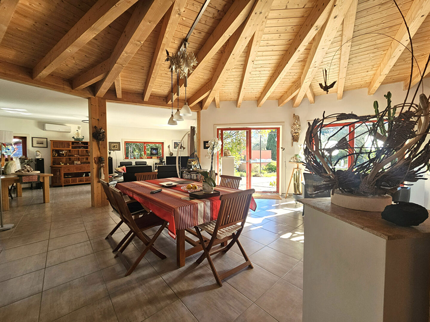 Agence immobilière de SARL CARDINAL - VILLENEUVE LES AVIGNON - CARDINAL - LES ANGLES