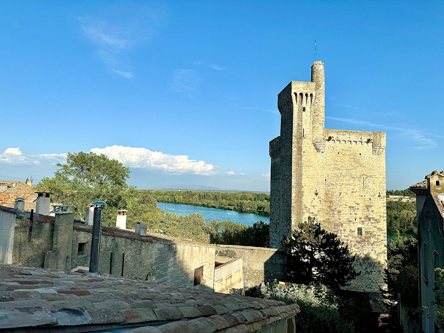 Agence immobilière de SARL CARDINAL - VILLENEUVE LES AVIGNON
