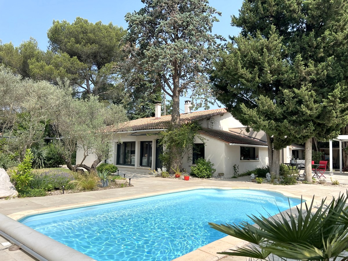 Photo Maison Les Angles 6 pièce(s) 170 m2 + studio indépendant 20 m² image 1/6