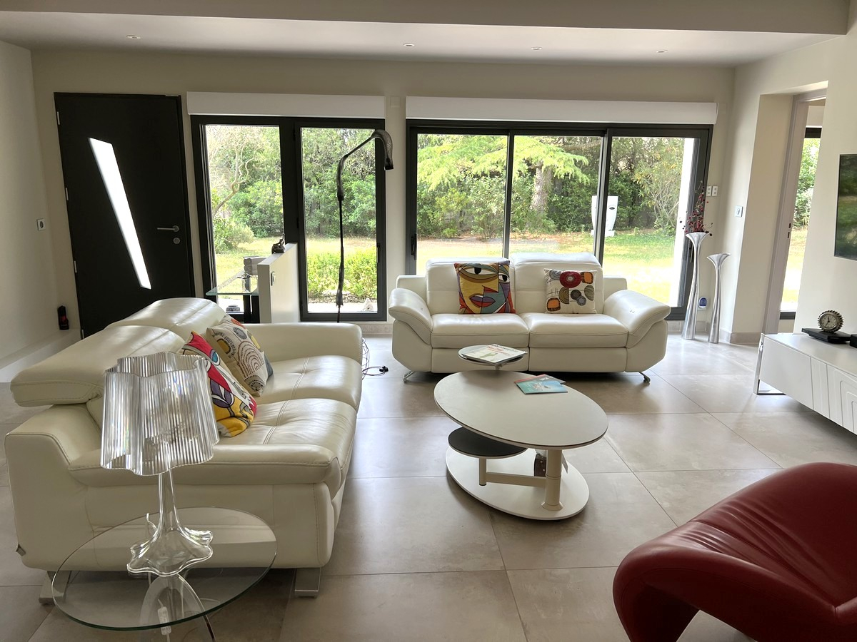 Photo Maison Les Angles 6 pièce(s) 170 m2 + studio indépendant 20 m² image 4/6