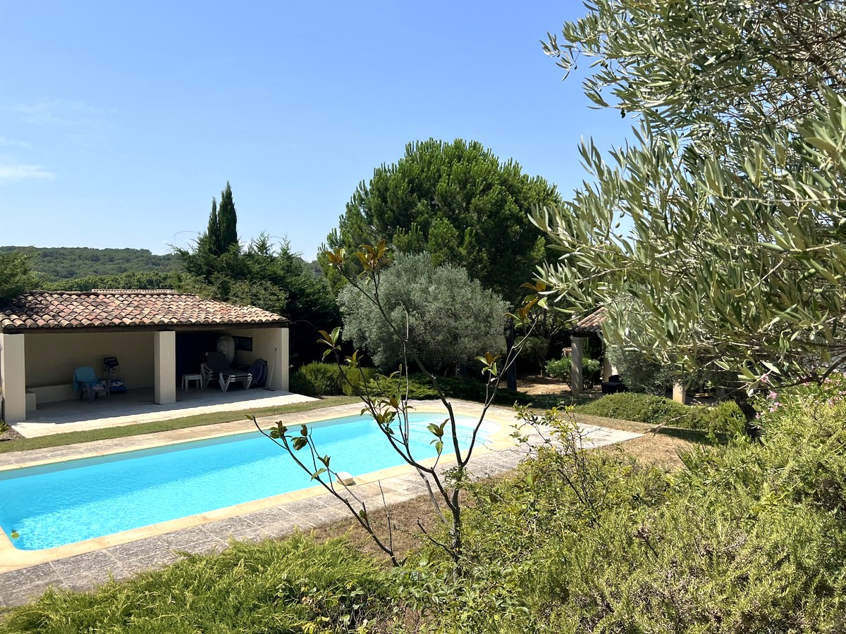 Photo Maison de plain-pied avec piscine, à 12 min d'Avignon TGV... image 3/6