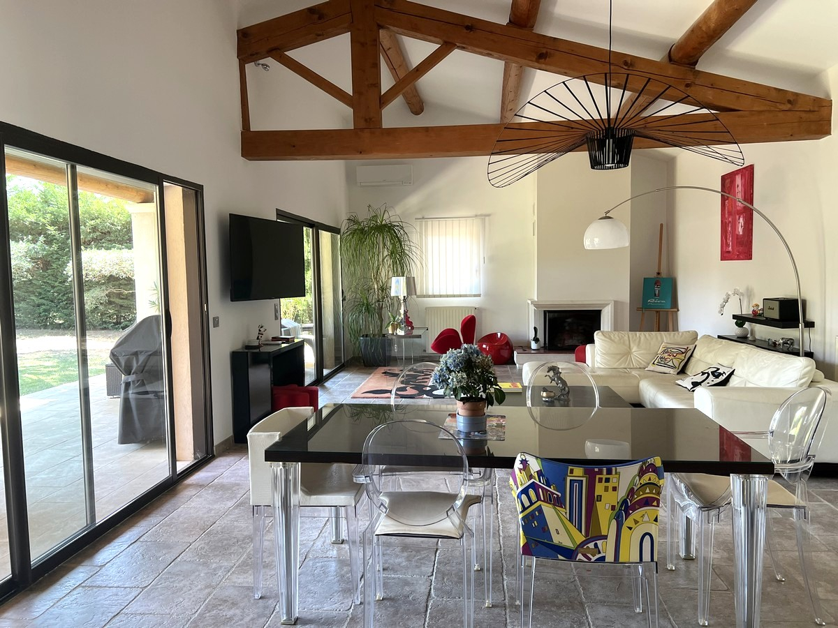 Photo Maison de plain-pied avec piscine, à 12 min d'Avignon TGV... image 6/6