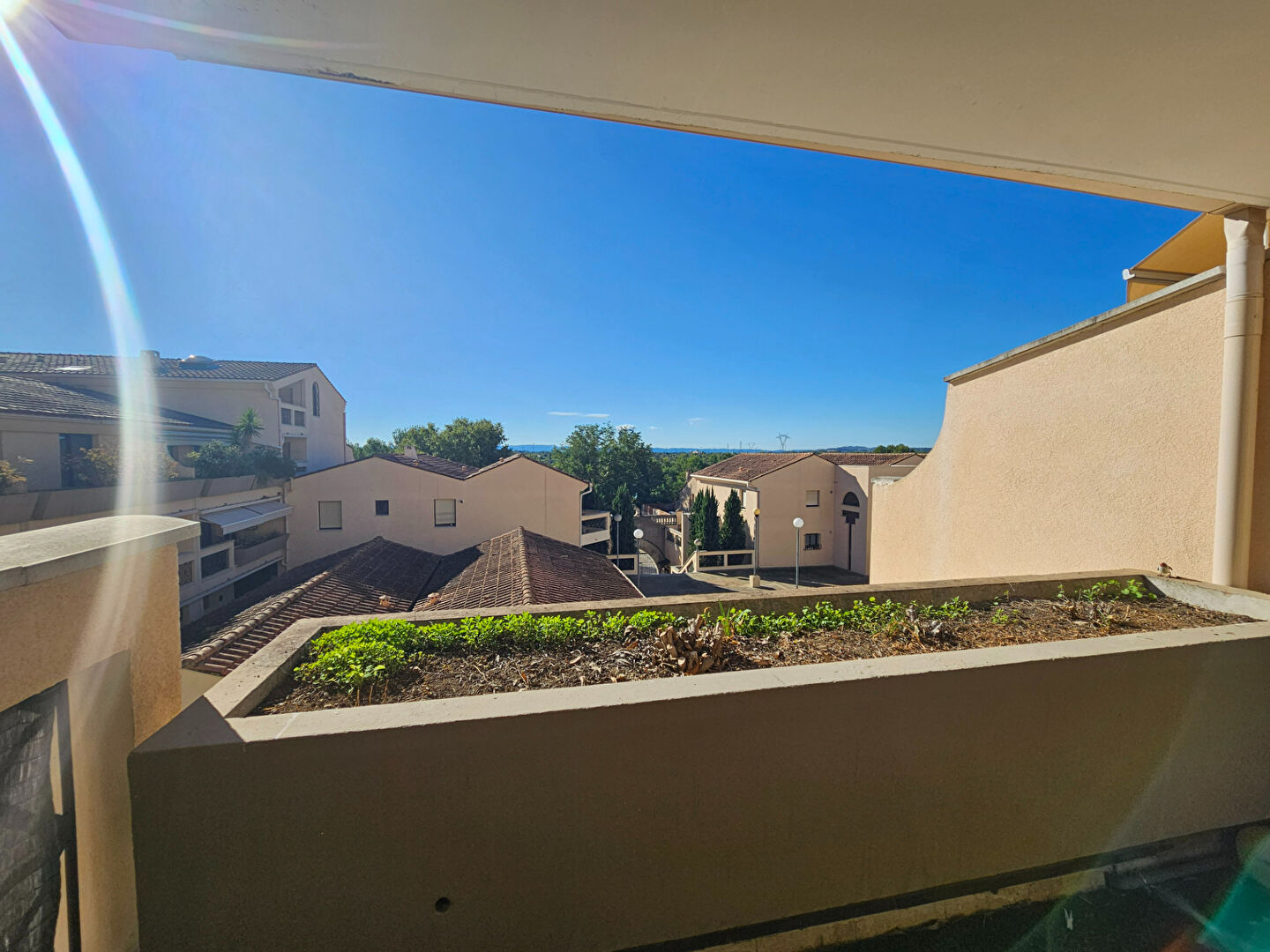 Agence immobilière de SARL CARDINAL - VILLENEUVE LES AVIGNON - CARDINAL - LES ANGLES