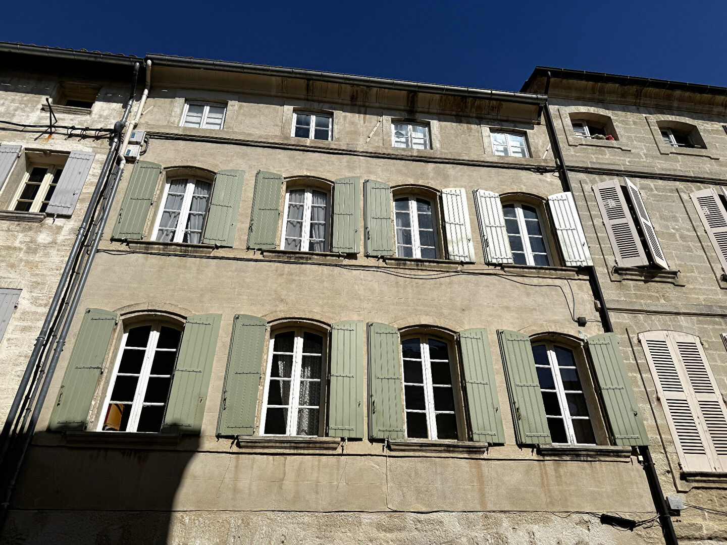 Agence immobilière de SARL CARDINAL - VILLENEUVE LES AVIGNON