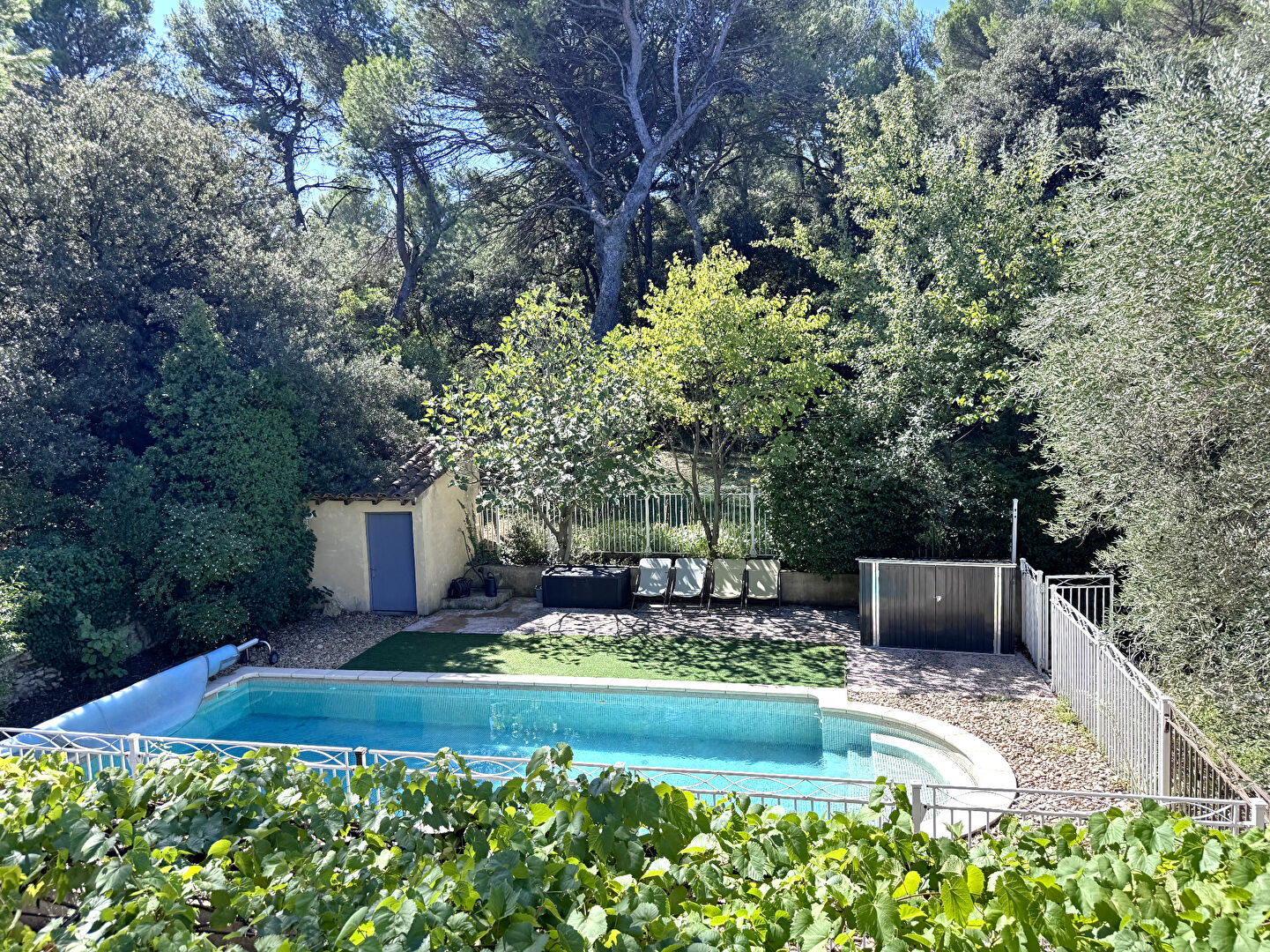 Agence immobilière de SARL CARDINAL - VILLENEUVE LES AVIGNON