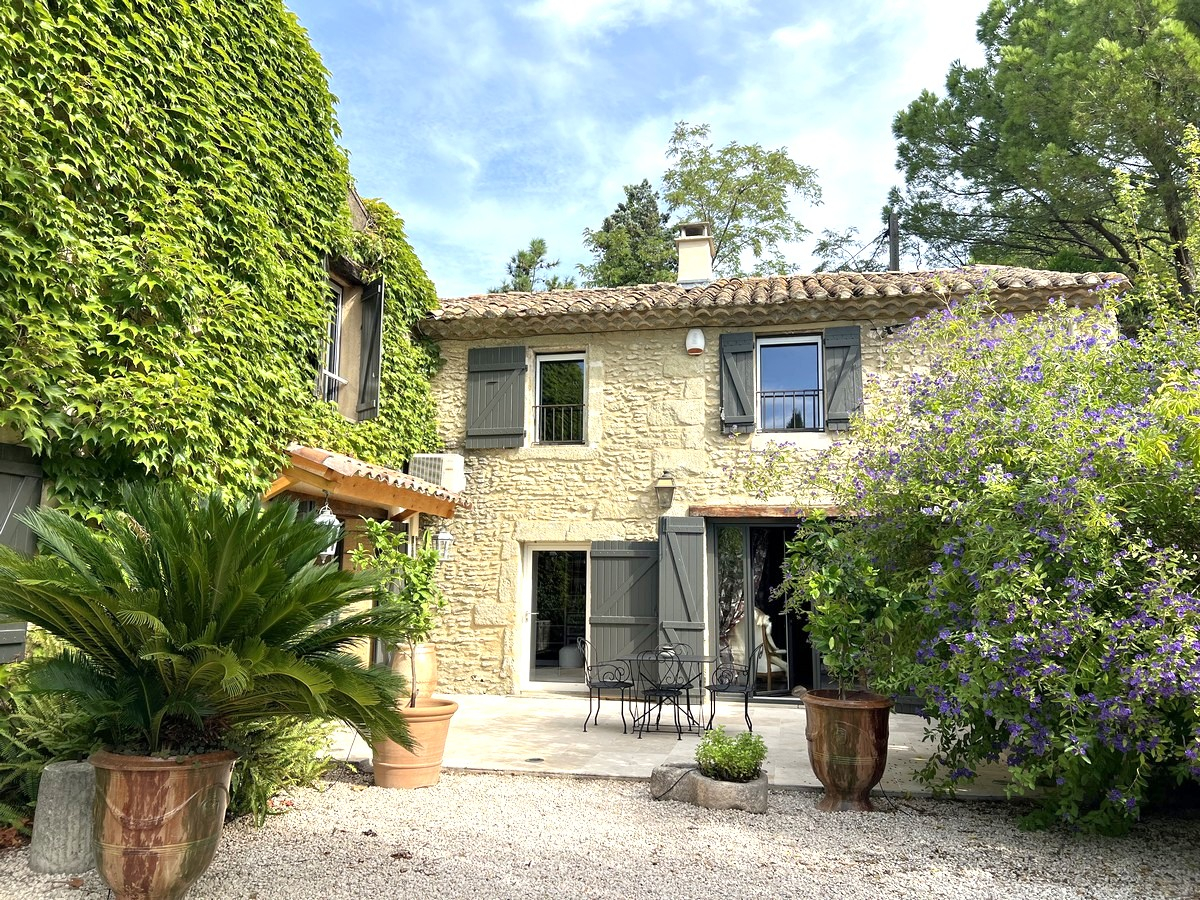 Agence immobilière de SARL CARDINAL - VILLENEUVE LES AVIGNON
