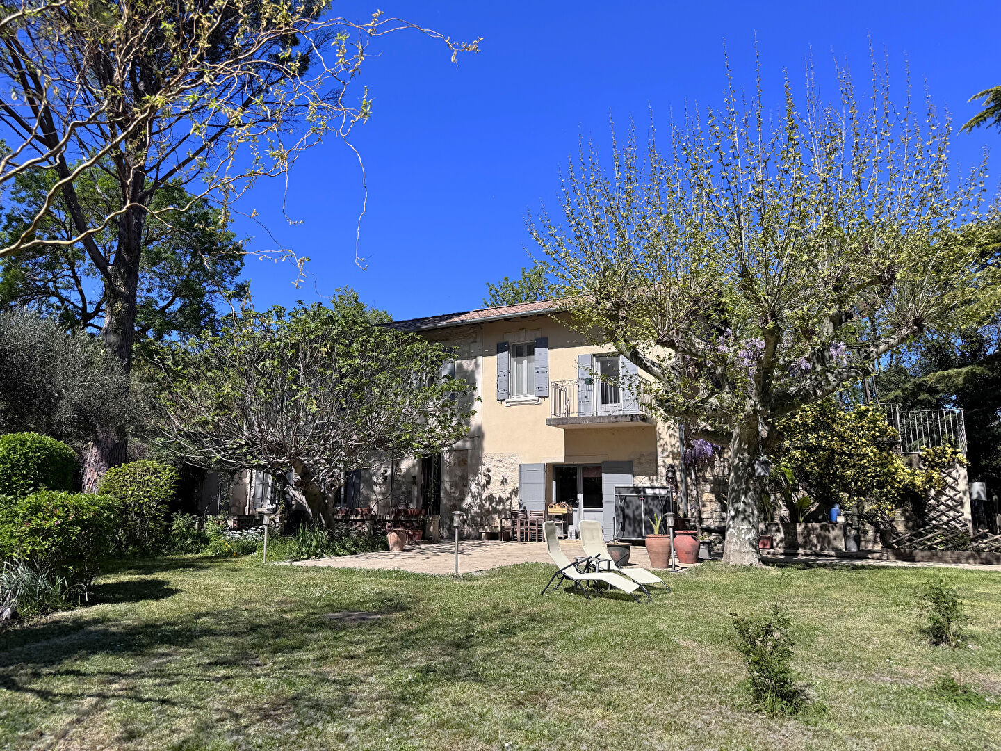 Agence immobilière de SARL CARDINAL - VILLENEUVE LES AVIGNON