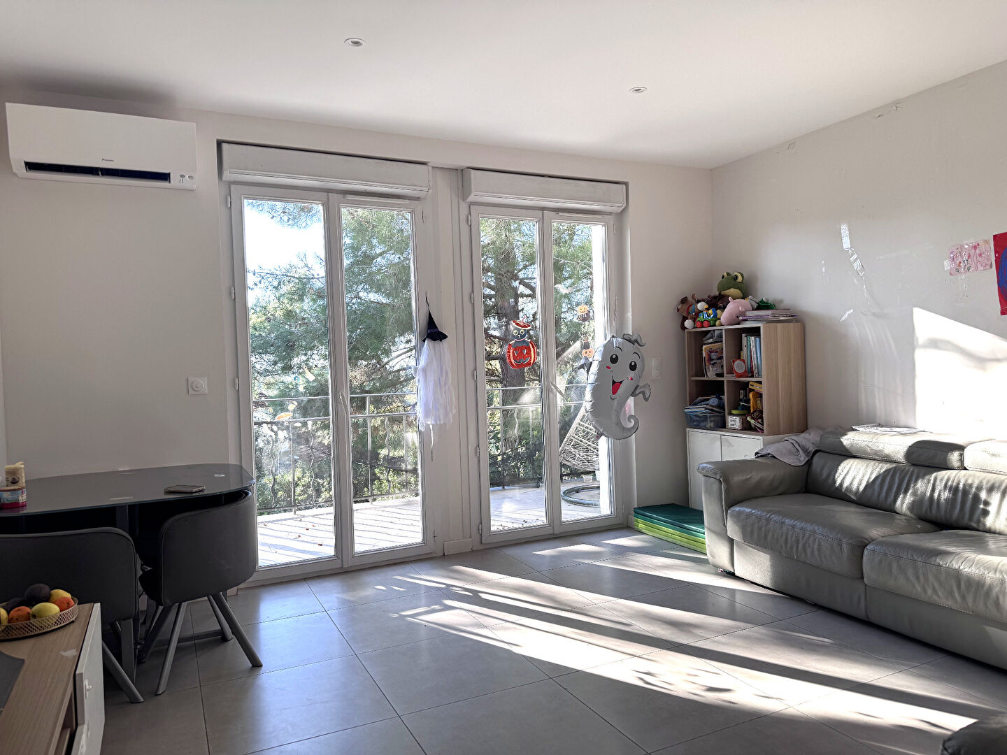 Photo Appartement Villeneuve Les Avignon 4 pièces 67 m2 avec terrasse et jardin image 2/6