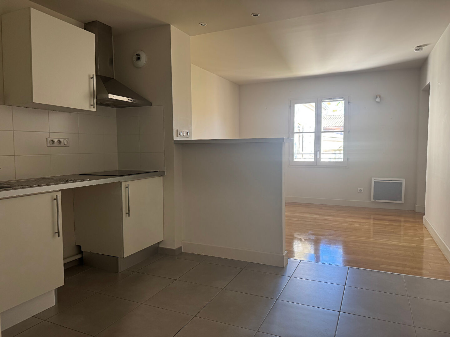 Agence immobilière de SARL CARDINAL - VILLENEUVE LES AVIGNON - CARDINAL - LES ANGLES