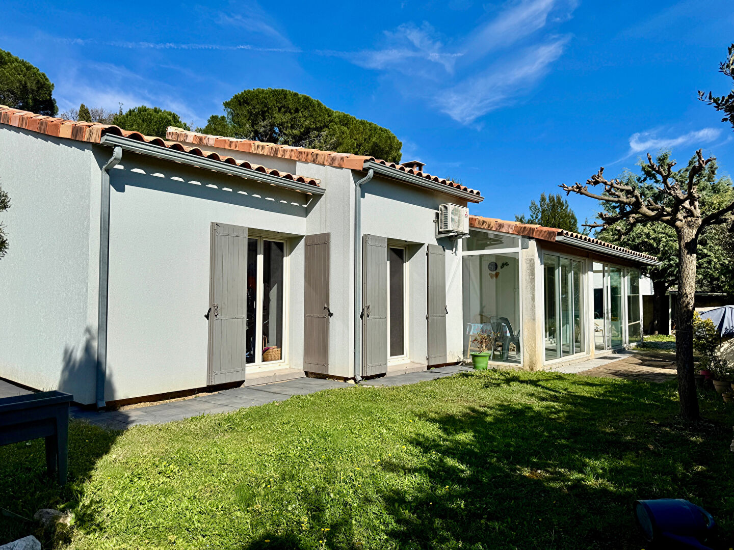 Agence immobilière de SARL CARDINAL - VILLENEUVE LES AVIGNON - CARDINAL - LES ANGLES
