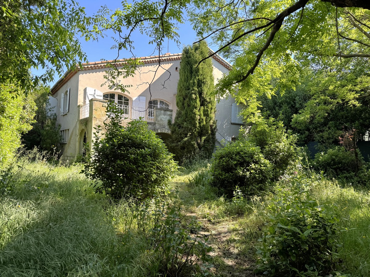 Agence immobilière de SARL CARDINAL - VILLENEUVE LES AVIGNON