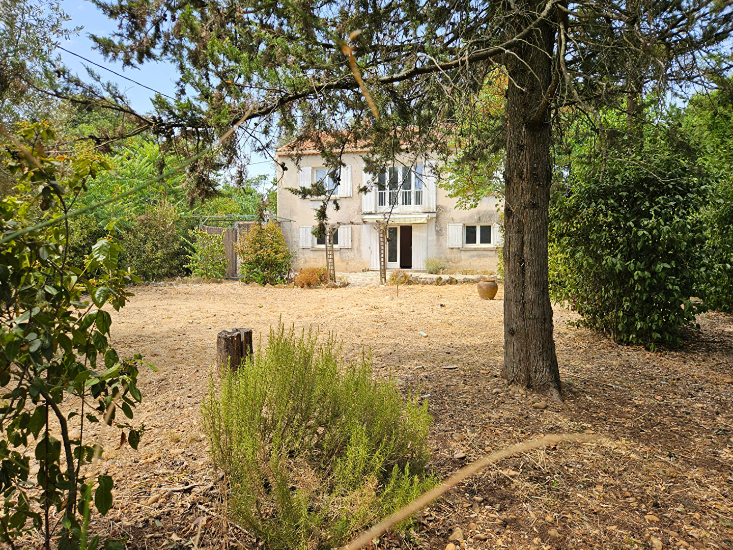 Agence immobilière de SARL CARDINAL - VILLENEUVE LES AVIGNON - CARDINAL - LES ANGLES