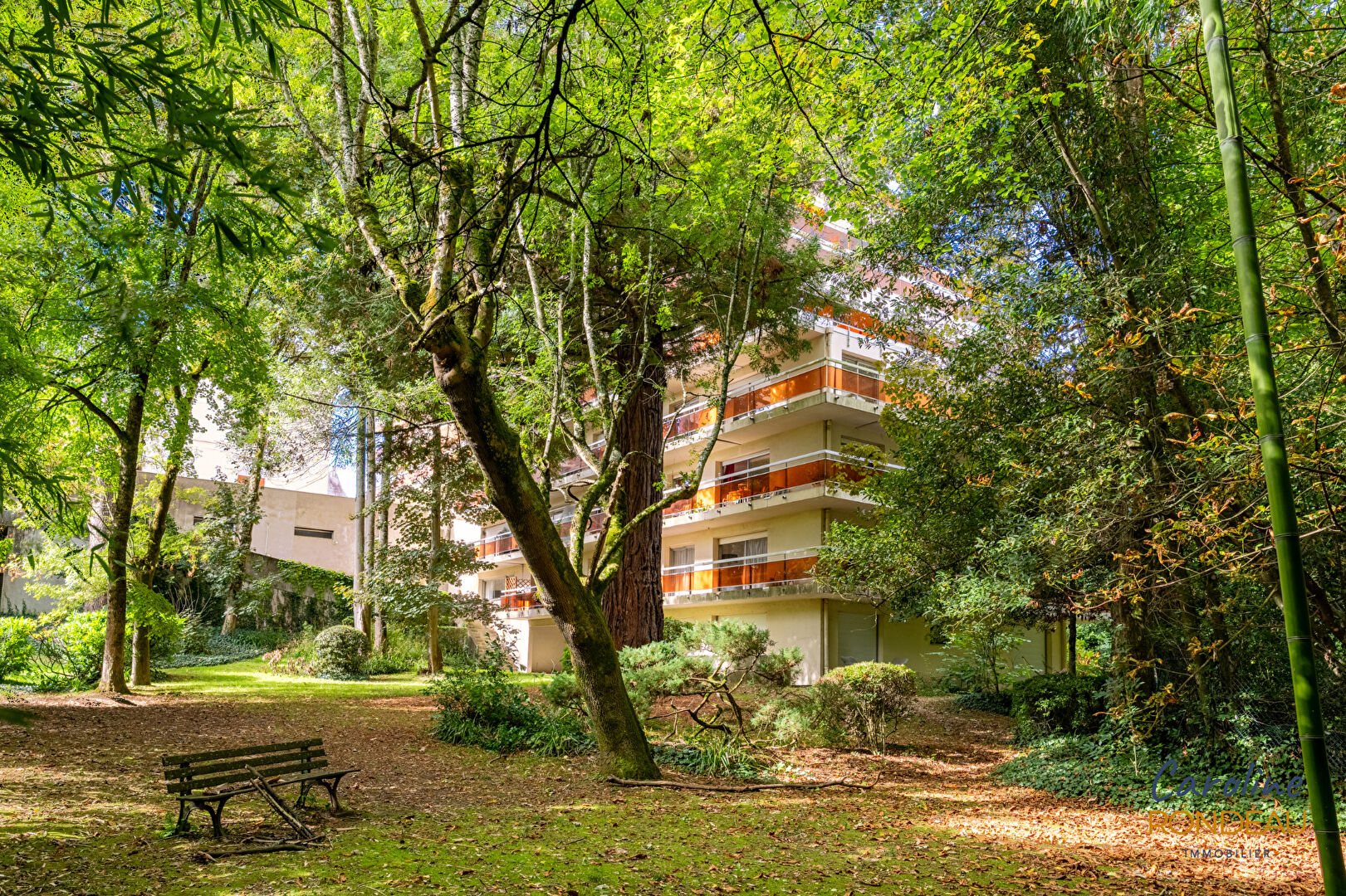 A vendre Nantes Proce CanclauxAppartement T4 de 125 m² ascenseur balcon double stationnent