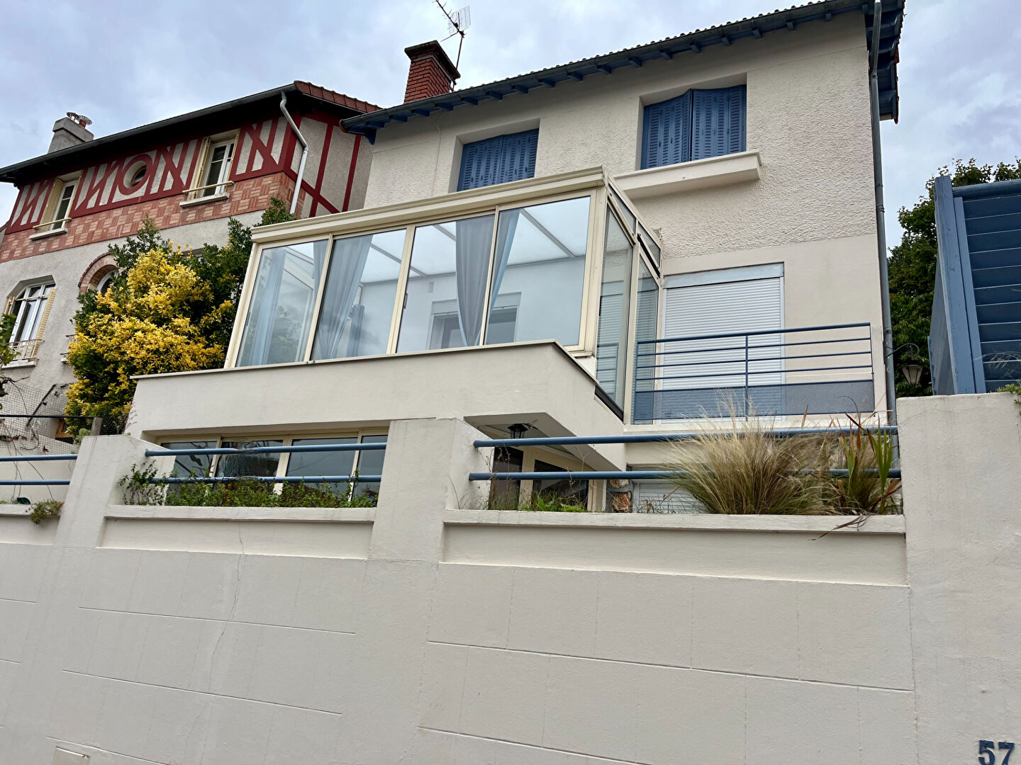 Agence immobilière de CASSANDRE IMMOBILIER Le plessis robinson - CASSANDRE IMMOBILIER
