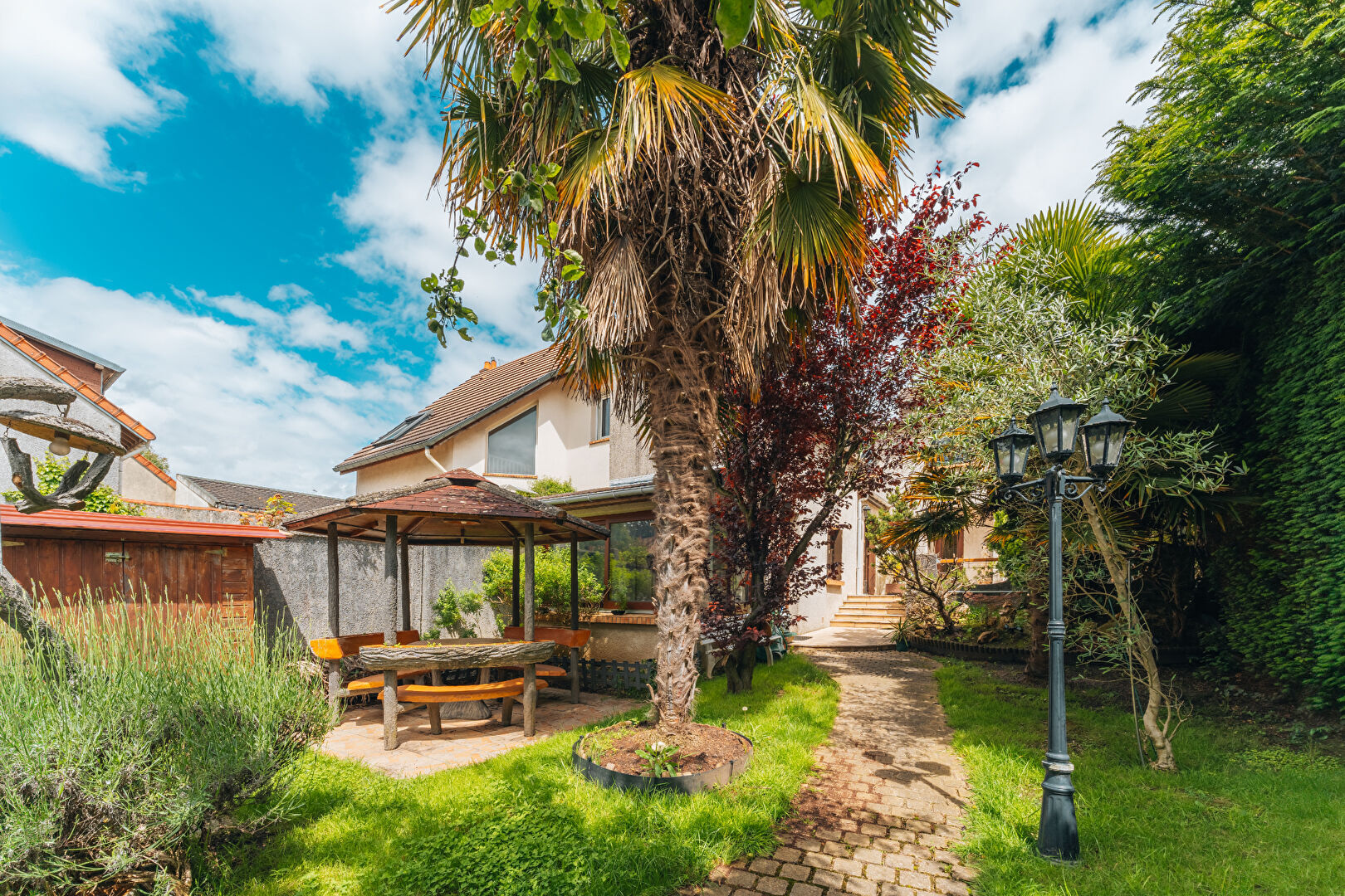 Agence immobilière de CASSANDRE IMMOBILIER Le plessis robinson - CASSANDRE IMMOBILIER