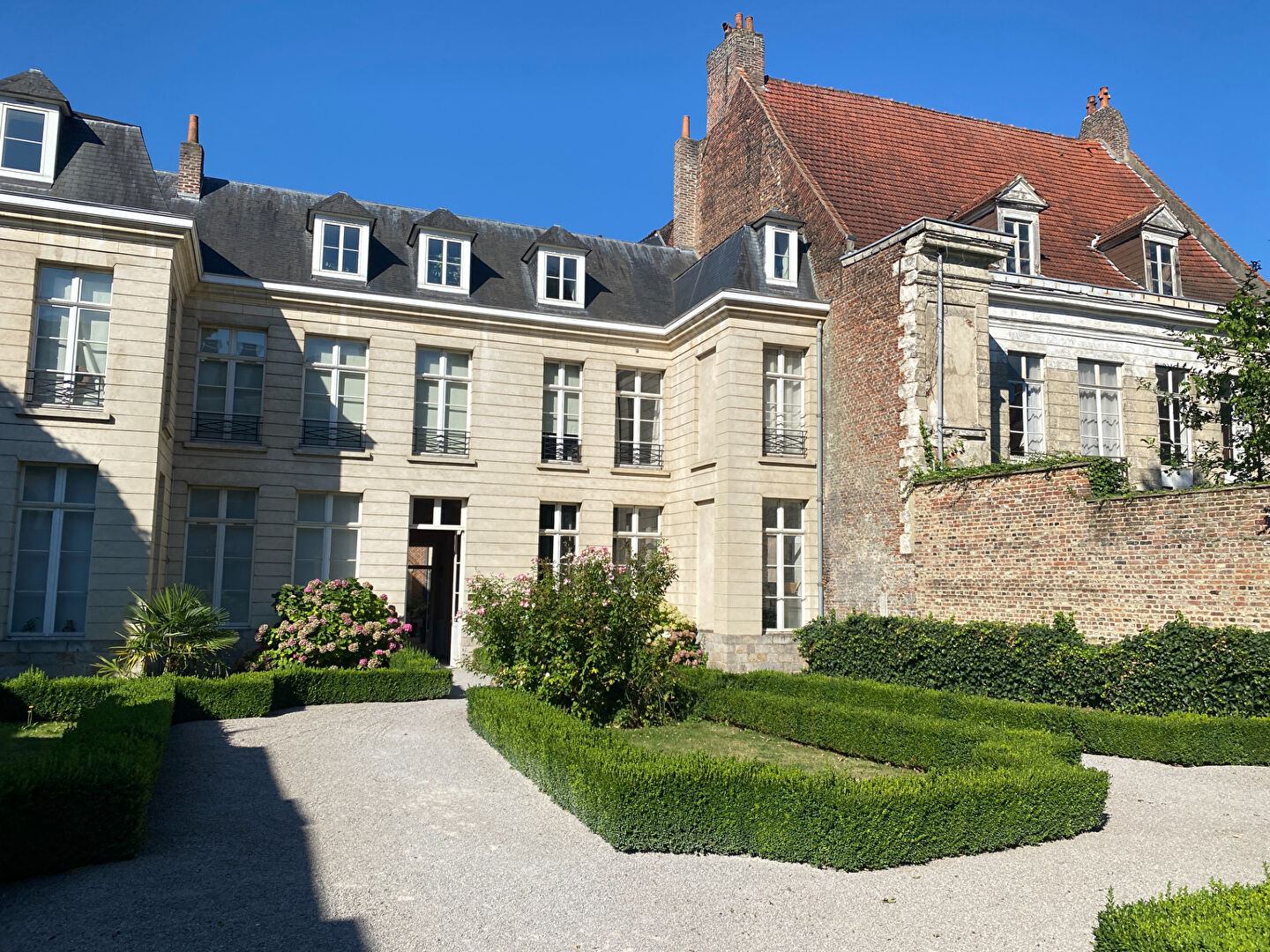 Agence immobilière de CAVROIS IMMOBILIER Lille