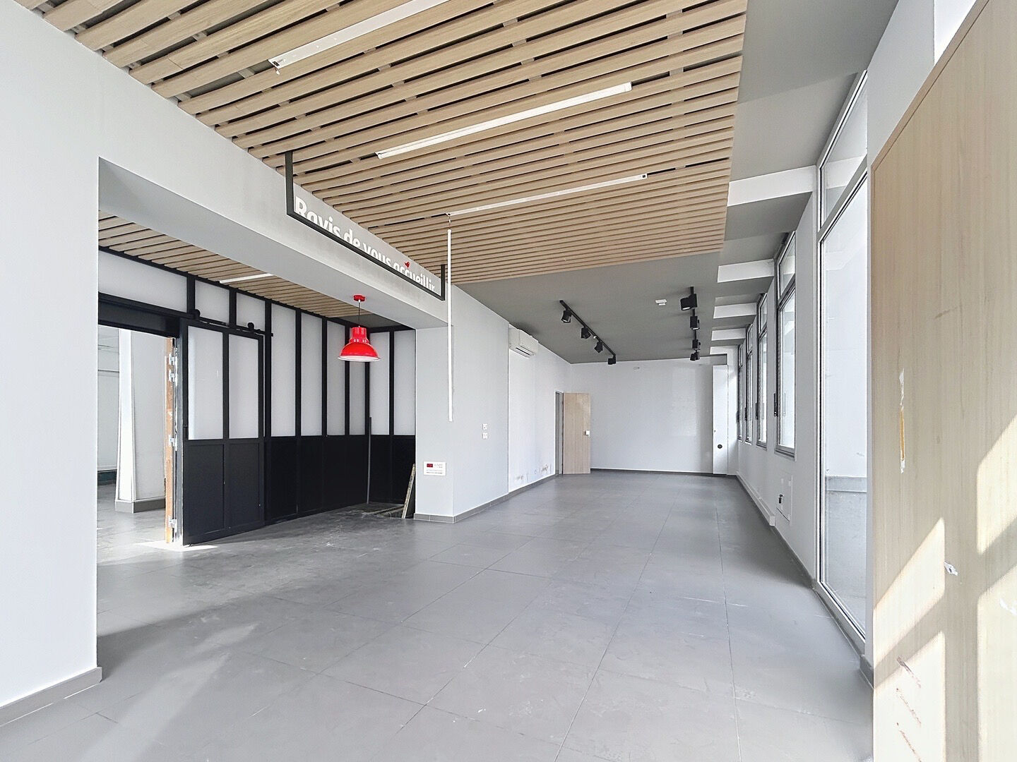 Photo Local commercial Vieux-Lille 120m² image 1/5